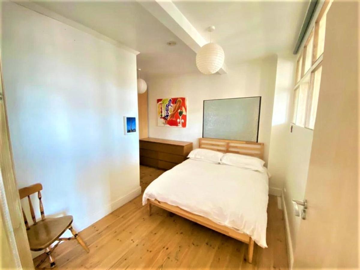Splendid 1 Bedroom Flat + Terrace London Eksteriør billede